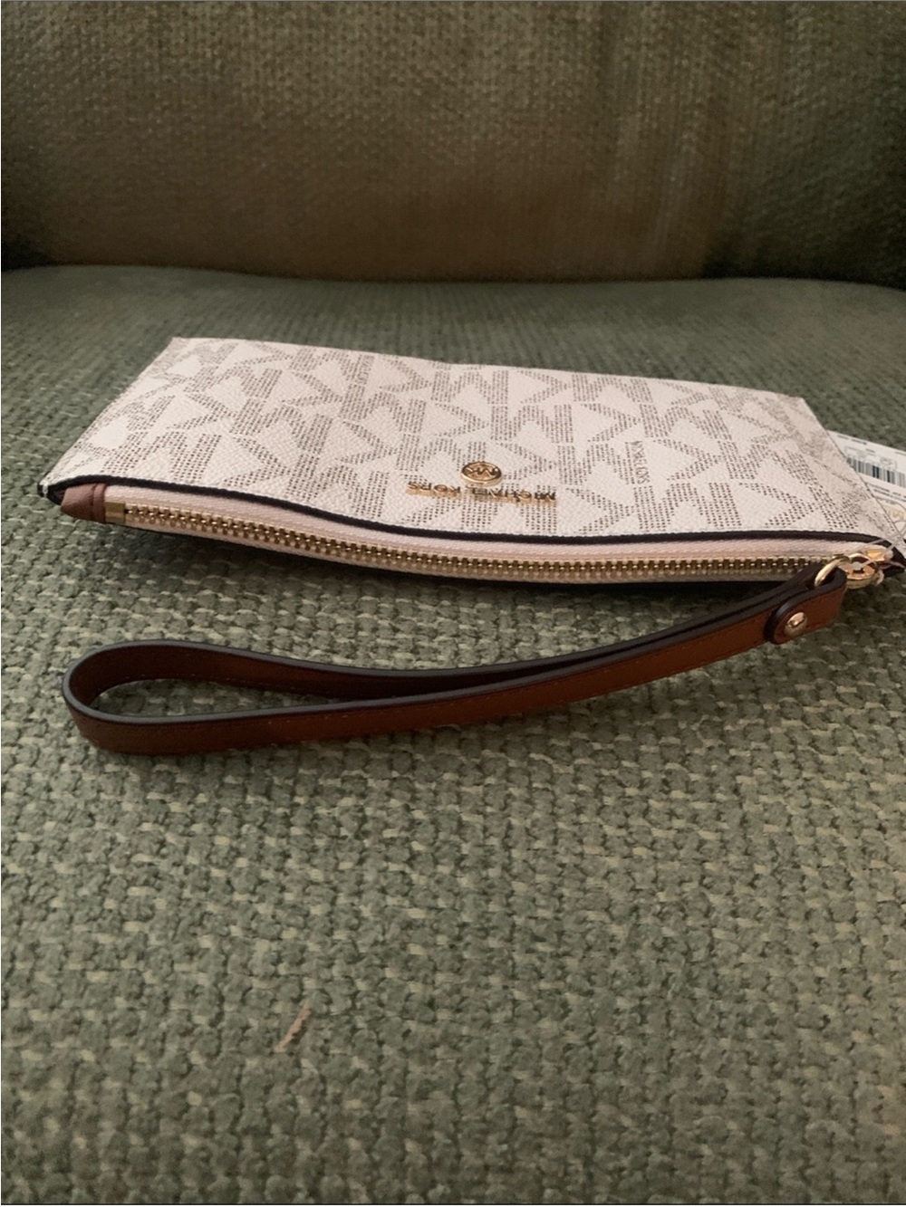Michael Kors Classic MK White & Tan Logo Wristlet NWT $98 - Picture 4 of 6
